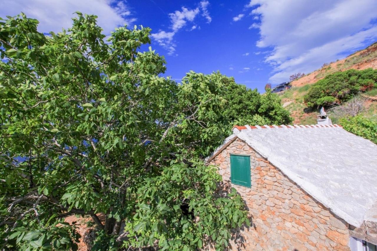 Robinson Capitano Villa Bol Exterior photo